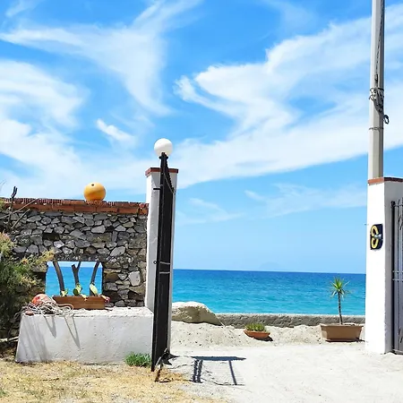 La Casa A Mare Bed & Breakfast