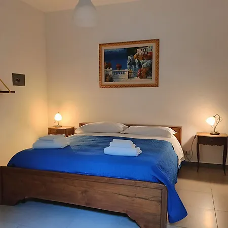 La Casa A Mare Bed & Breakfast