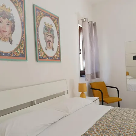 La Casa A Mare 3* Messina