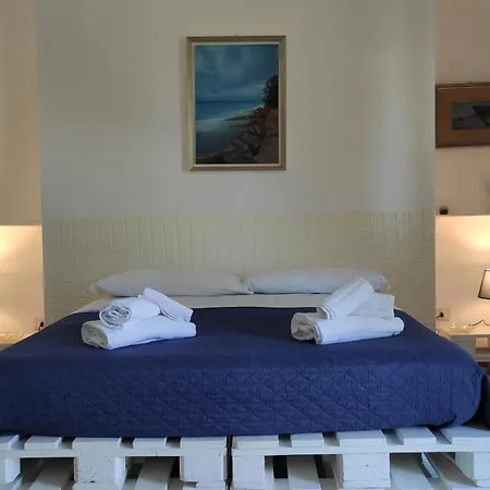 Bed & Breakfast La Casa A Mare 3*