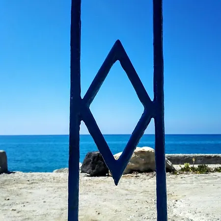La Casa A Mare Bed & Breakfast