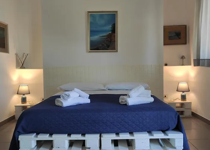 Bed & Breakfast La Casa A Mare 3*